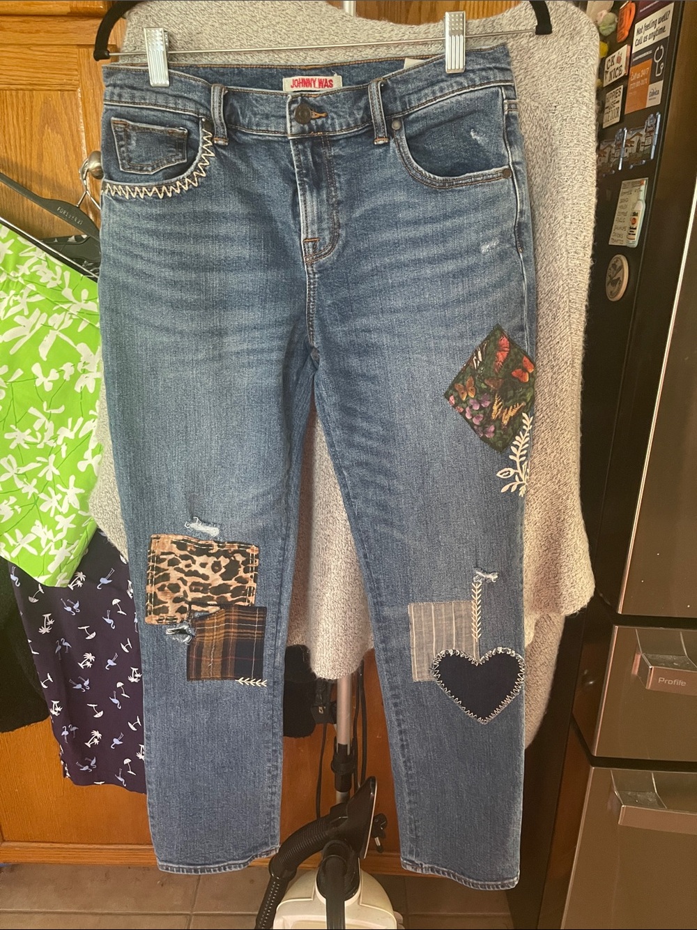 Johnny Was Blue Denim Boyfriend Jeans with Heart Patchwork Size 6